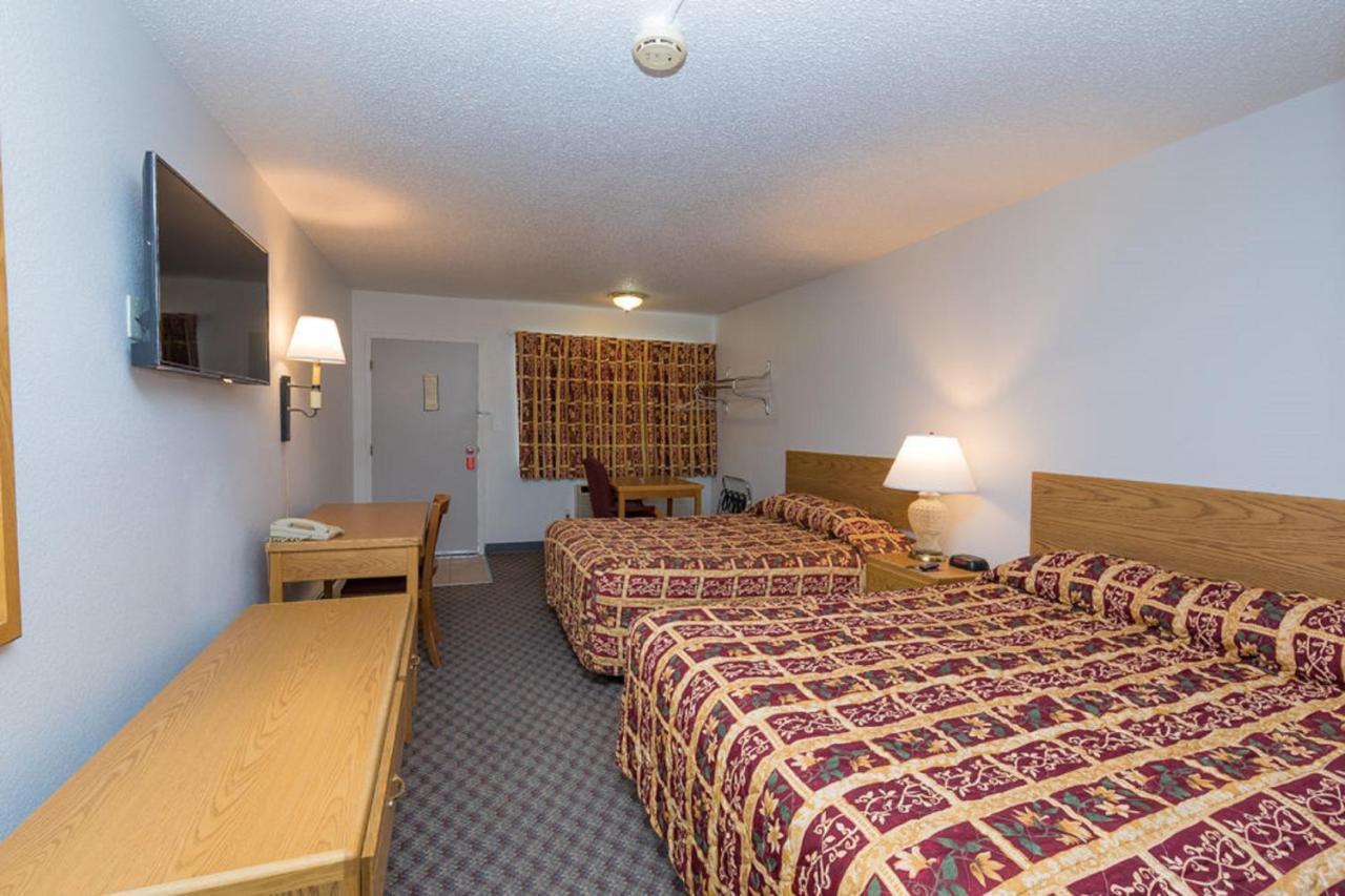 Motel 8 רוק ספרינגס מראה חיצוני תמונה