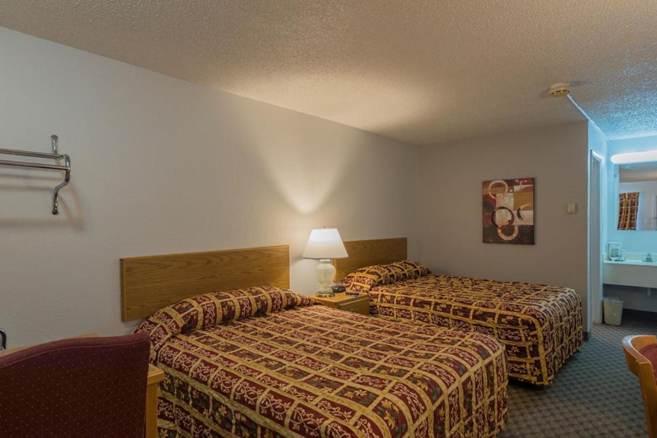 Motel 8 רוק ספרינגס מראה חיצוני תמונה